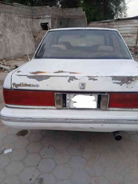 سيدان للبيع مديل 88رقم انكليزي ميكنه بلاد سياره بلاديه  سعره ب40, وبيه مجال العنوان بصرة سفوان ***********
