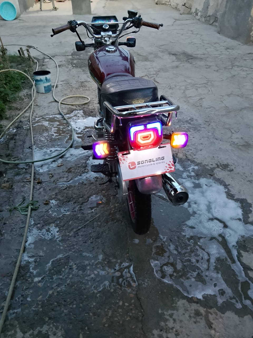 السلام عليكم سيفان موديل 2025 طالعه بشهر 10 استخدام قليل اخت جديده مكينه 200cc مكاني


**إذا كنت صاحب هذا الإعلان وتريد حذفه لأي سبب، رجاءا أرسل رسالة إلى الدعم الفني**