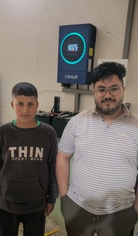 تركيب طاقة شمسية • 8 امبير نهاري • 4 امبير ليلي