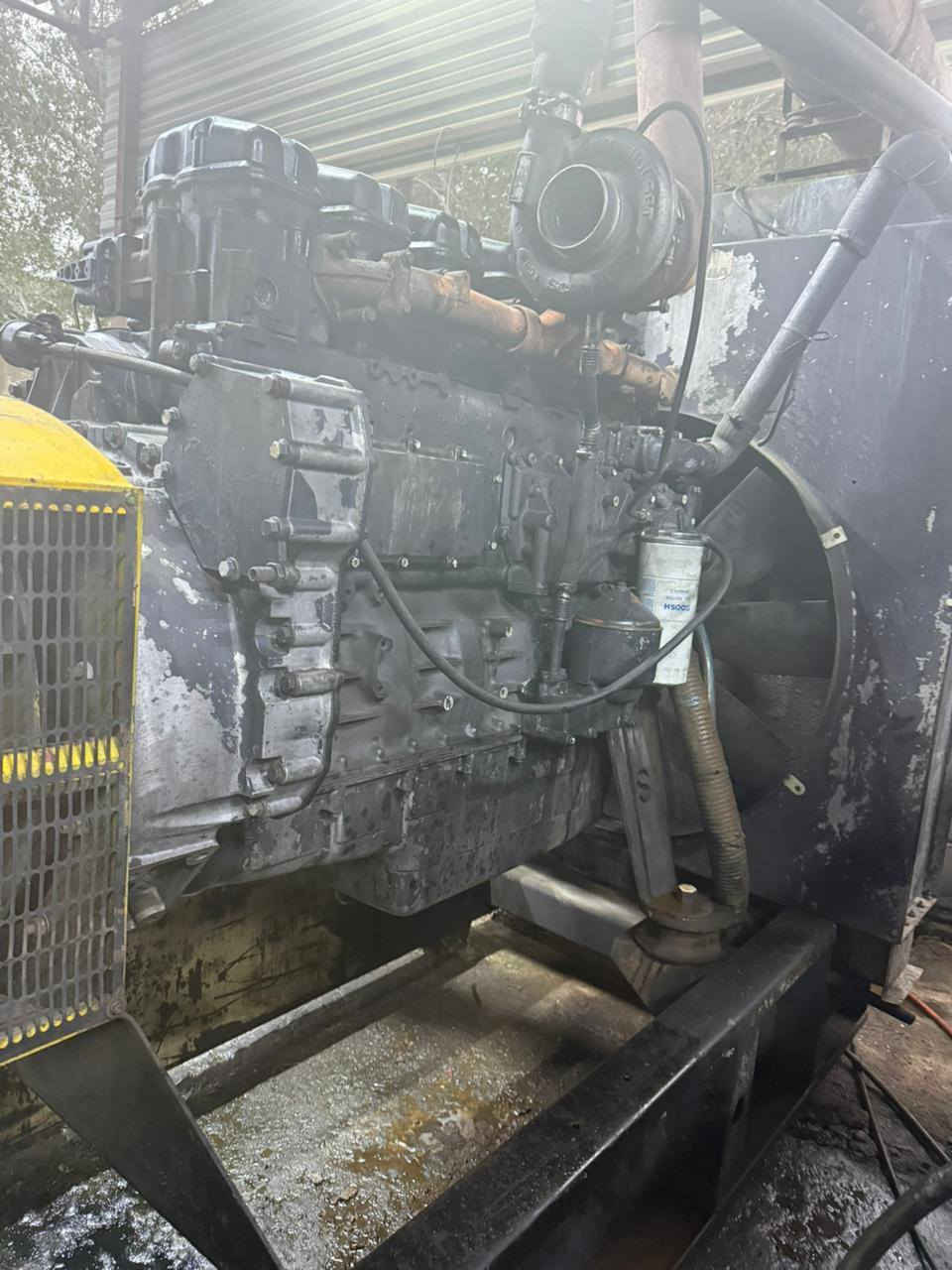 السلام عليكم مكينه سكانيه بومه 124 ستندر لاتنقيص لاتبخير السعر 20 هاتف ***********
