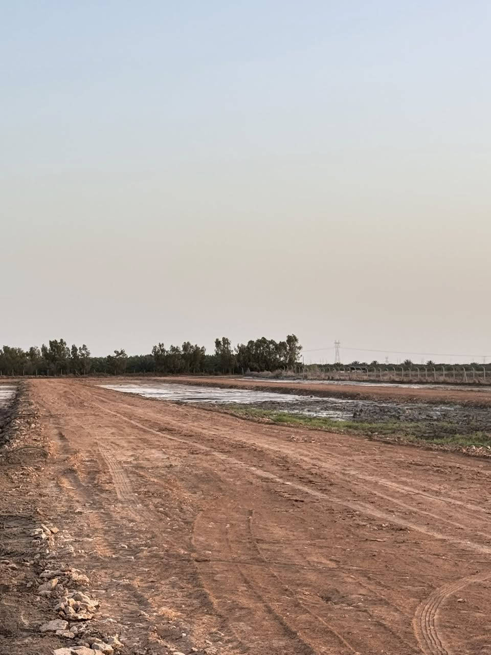 السلام عليكم
يوجد قطع اراضي عرصات 
عمود 649 نزله معمل الكاشي  دخل مجمع الكوثر السكني  
طابو زراعي سند 25
تحويل مباشر 
مع كافة الخدمات
ماء +كهرباء+ تبليط مع اناره ليليه +ارصفه 

الاستفسار الاتصال ***********
***********واتساب
