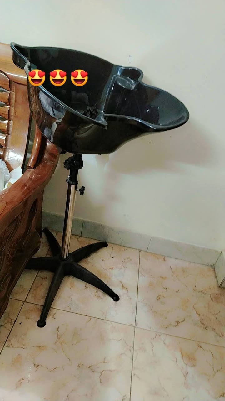 للبيع ميز صالون ٤ مترات حطاطه
مغسله صالون جديده
شاشه حجم ٣٢ بدون نت
ميز كزاز
الأسعار خاص


**إذا كنت صاحب هذا الإعلان وتريد حذفه لأي سبب، رجاءا أرسل رسالة إلى الدعم الفني**