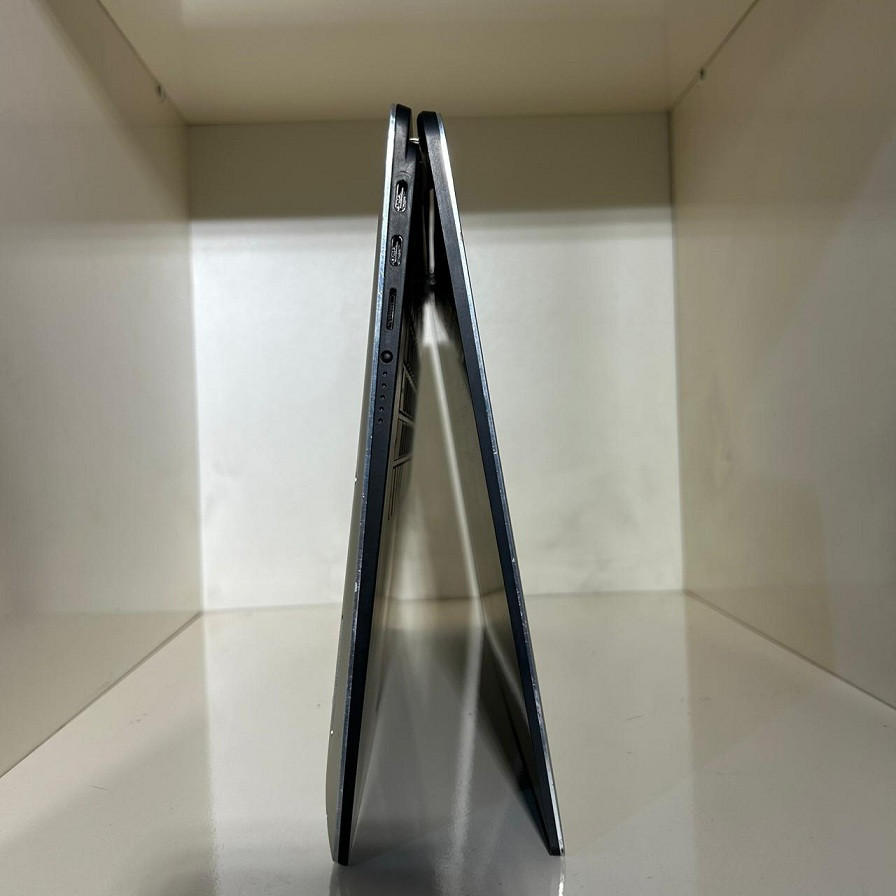 🔥 لابتوب ألعاب وتصاميم - لمس قلاب - شاشة 15.6 (دقة 4K) - كارت شاشة خارجي 🔥

مو بس لابتوب .. 📱💻 تابلت + لابتوب بجهاز واحد

#معالج_قوي_جداً كور i7 - جيل ثامن - أحدث فئة G - هرتزية قوية 3.1

رام 16 كيكا DDR4

هارد 512 كيكا نوع Samsung NVMe SSD (أسرع من SSD العادي إللي هو أصلاً سريع)

كرت شاشة #خارجي_قوي AMD Radeon Pro WX Vega M GL حجم 4 كيكا (كارت إحترافي نادر و قوي للتصميم والجرافيك)

🖥️ شاشة 15.6 إنج 4K Ultra HD (وضوح خرافي + لمس + قلاب 360 درجة)

⌨️ كيبورد عربي / إنكليزي

🖥️ ويندوز 11 برو 25H2 أحدث و أسرع إصدار

⸻

🔌 المنافذ:

✔️ شحن Type-C

✔️ 4 منافذ Thunderbolt

✔️ مدخل سماعة 3.5

✔️ Micro SD

✔️ زر معرفة نسبة الشحن بدون فتح الجهاز 🔋

⸻

🎁 ملحقات + هدايا:

🎒 حقيبة

🖱️ ماوس واير ضوئي

🖤 ماوس باد Razer

🎧 سماعات أذن

📱 ستاند هاتف

🔌 شاحن

⸻

🚚 توصيل مجاني لكل العراق

📦 يوصلك مغلف بالكارتونة 

🔁 ضمان 7 أيام استبدال فوري

⸻

💰 #السعر: 690 ألف

📍 شارع فلسطين – تقاطع الموال 

واتساب ***********
