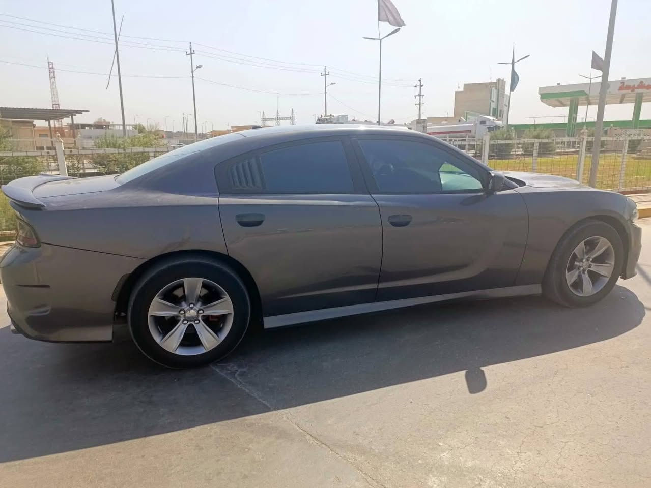 السلام عليكم جارجر  موديل ٢٠١٧ م  رقم الدولي بغداد بأسمي  مكاني البصره 
للبيع او مراوس حسب القناعه سياره ما مشتغله خط استخدام شخصي بدون حادث تحديث بنيد فقط لتفاصيل أكثر الاتصال ***********
