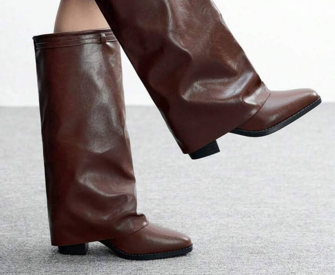 ماكة CUCCOO BIZCHIC Botas
10 الف على اول تم 
قياس 40


**إذا كنت صاحب هذا الإعلان وتريد حذفه لأي سبب، رجاءا أرسل رسالة إلى الدعم الفني**