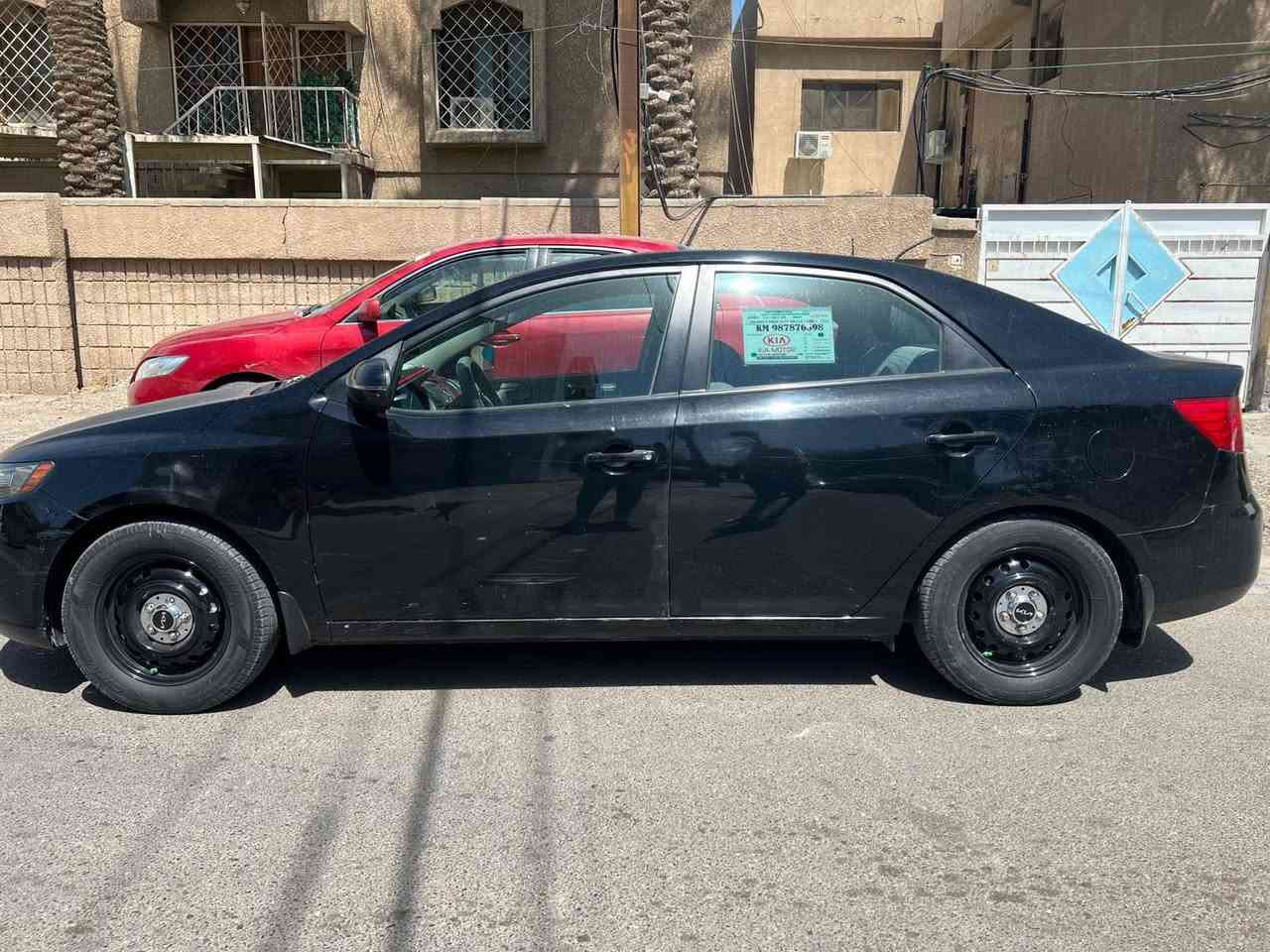 سلام عليكم اخواني سياره البيع فورتي سياره مابيه ضرب بس ملاحظات. حادثة جام الخلفي سياره مكفول من فتح مابيه اي فتح سياره م ملاحظة سياره بيها منظومة غاز تخم تائرات السيارة جاهزة من على آخر حباية السيارة بيها جراد القمر والجنط وديتها الصباغ وكلي بل بوليش يروحي سياره تحكم سترين مانع انزلاق فول على البصمة والفتحة ￼ 85 بيها مجال سياره رقم بغداد ￼*********** 
ملاحظة اني مكفول بل نشر ملاحظه مروس اذ اكو
