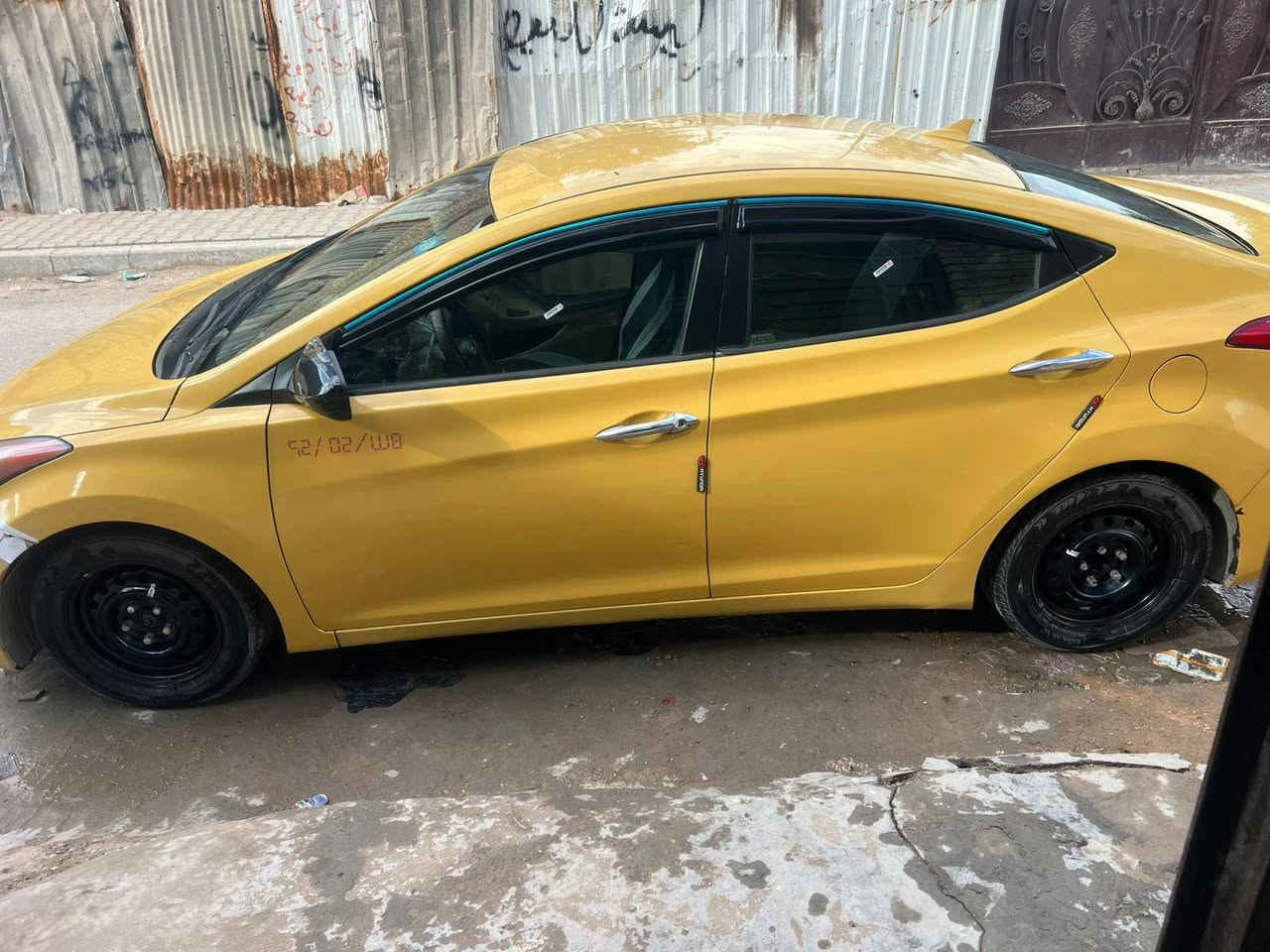 السلام عليكم 
النترا 2013 وارد امريكي حادثه جاملق خفلي  الايسر معدل ممبدل حداديه جديده سياره خير من الله فقط بس التبريد عاطل غير متواجد عالفيس فقط رقم الموبايل 
***********
السعر 108$
