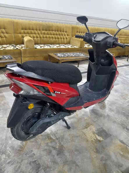 السلام عليكم دراجه لبيع السعر 450  السرعه  59 تمشيك 60 كيلو متر للاستفسار  الرقم ***********
