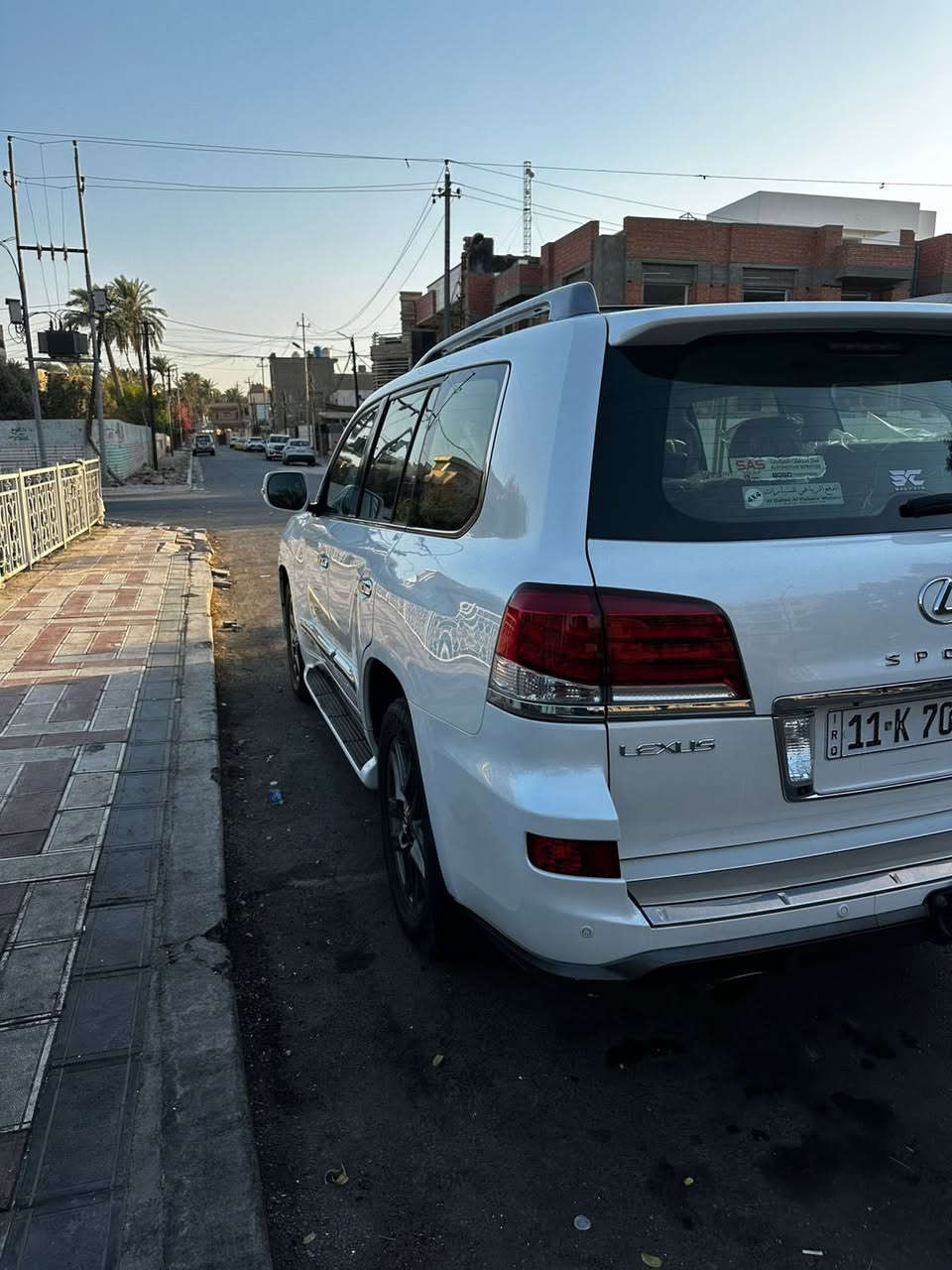 لكزز موديل 2015 بريم سياره جديده بدون صبغ بيها بس بارد مكانين واضح بسونار ماشيه 160 الف رقم بغداد سعر 480 وبيها مجال
 اتصال فقط 
***********
***********
