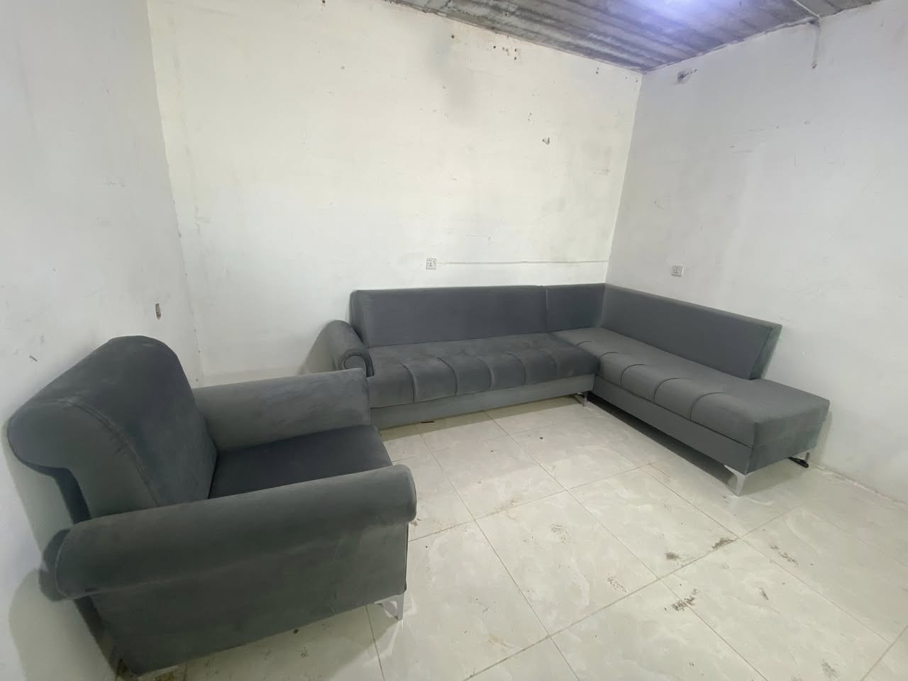 قنفة تركي 7 نفرا يصير سرير مخزان سعر خاص تواصل علي واتساب ***********
