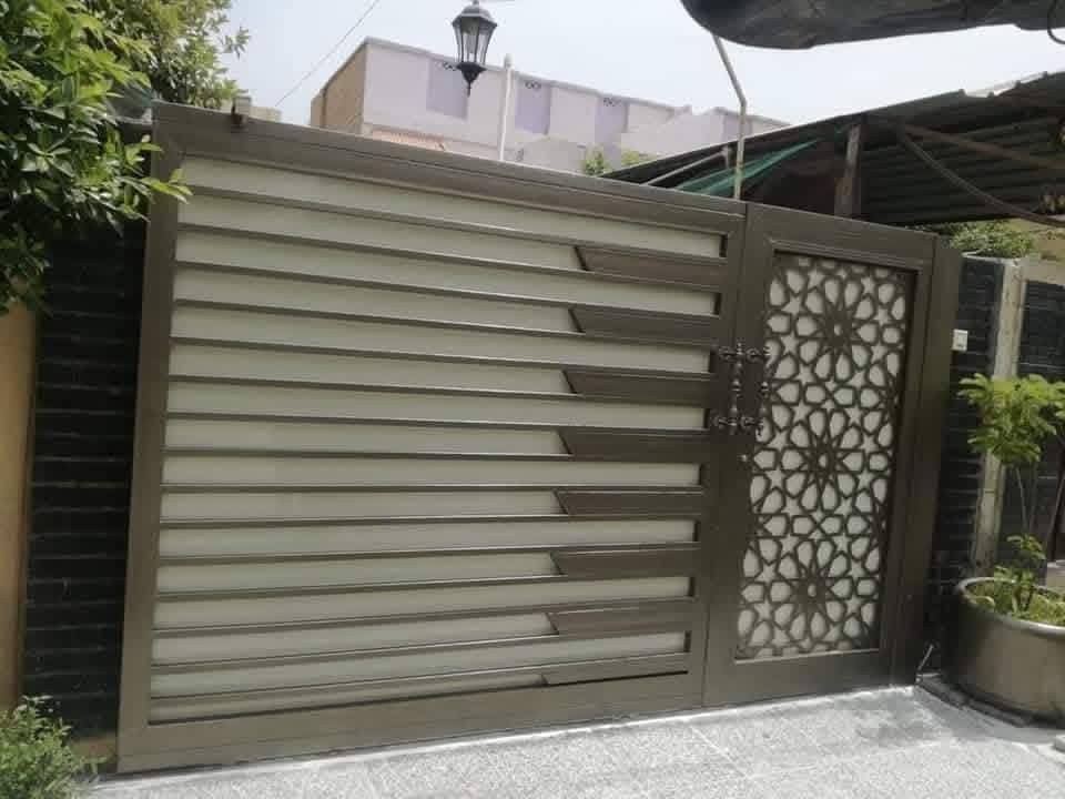 حدادة الزهيري ابواب خارجيه القاصه وابواب الملكي وابواب حسب الطلب محاويل منطقة حصن ر ابو ابلاو محلي في بيتي اسيا *********** اثير ***********
