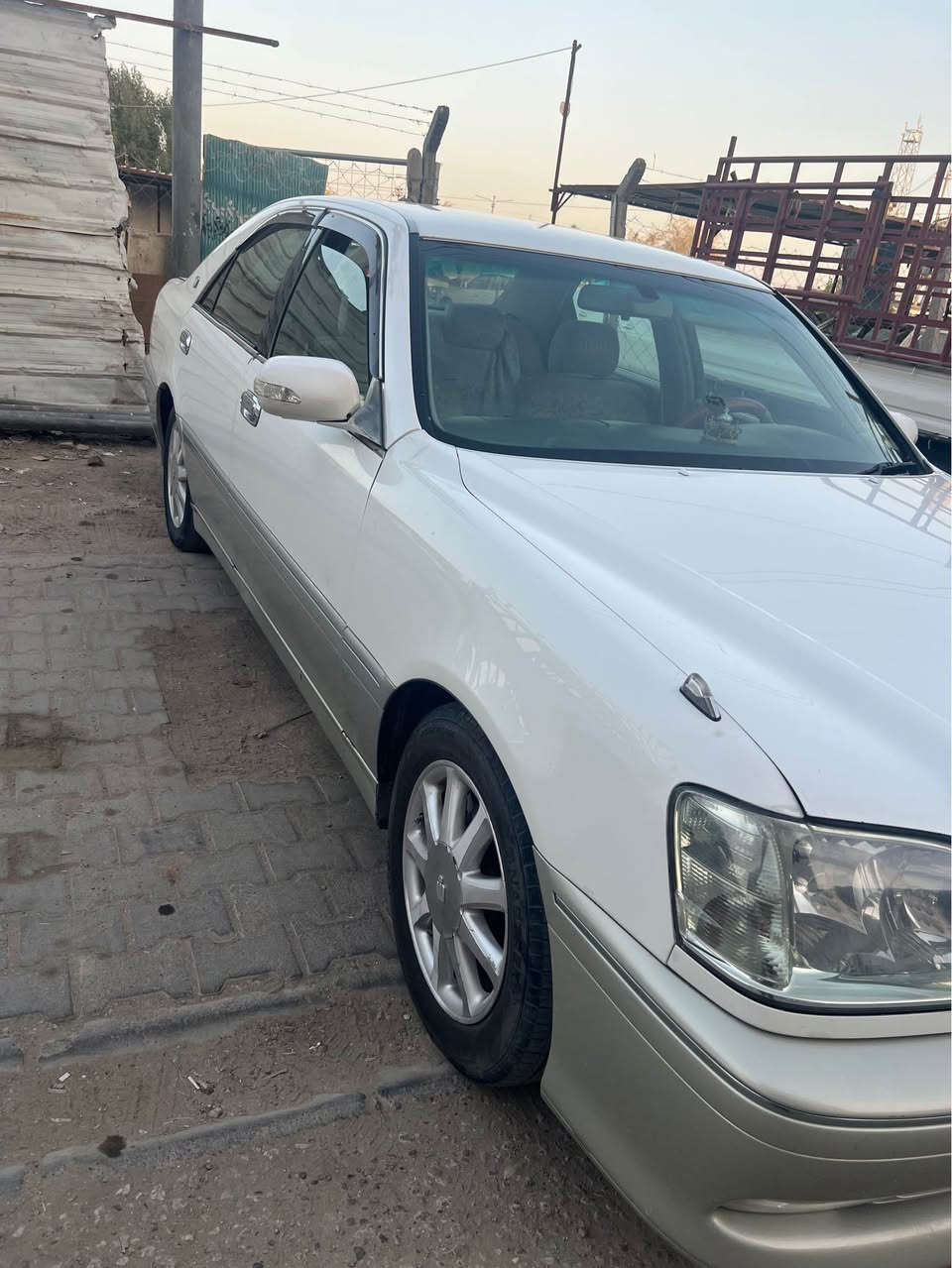 ملكة 2002 مدفوعة الگمرك
كرستال اصل 
دي فور الجبير 
4 دكم 
تبريد خلفي 
ثلاجة
بردة خلفية
تحكمات ستيرن
العدادات شاشة الكترونية 
زوج تايرات 
الكير والمحرك جديدات
السيارة فول 
السعر 105 وبي مجال كلش بسيط
*********** النجف, العراق
