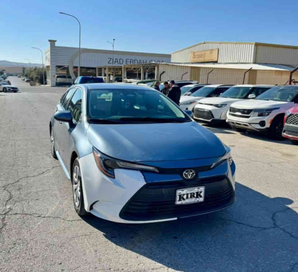 كورلا 2024 LE
وارد امريكي

بدون صبغ السياره 
وبدون تبديل 

بارد خشم البنيد فقط  واضح ب صور 

والايرباك كلهن سليم 
السعر 155

***********
