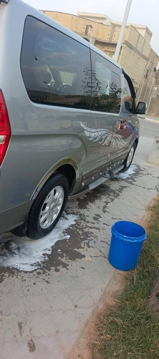 السلام عليكم ستاركس للبيع موديل 15 بيه قطعتين كوريه والجنطه جوردت وبدناها الباقي مكفول مكينه مجول  الرقم بصره مكانها البصره الزبير ***********
