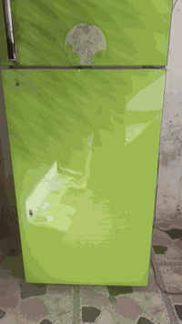 السلام عليكم ثلاجه للبيع حجم الكبير مكاني حله ثوره شرط النظافه  والثلج السعر 175 وبيها مجال بسيط هذا رقم تلفوني لا احد يجي خاص***********
