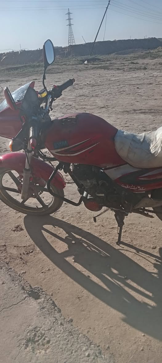 سلام عليكم سايم للبيع موديل ٢٠١٧ مبدل بي بس لكور ومعمر درع فقط وباقي بلاد المكان تكريت ناحية العلم عل حولي تقريبا مقابيل لواء سعر ٨٥٠ وبي مجال شويه رقم الهاتف ***********  ما متواجد واتساب بس تصال وماسنجر اذا ما تشرتي لا تكسر بحلال لعالم تحياتي للجميع
