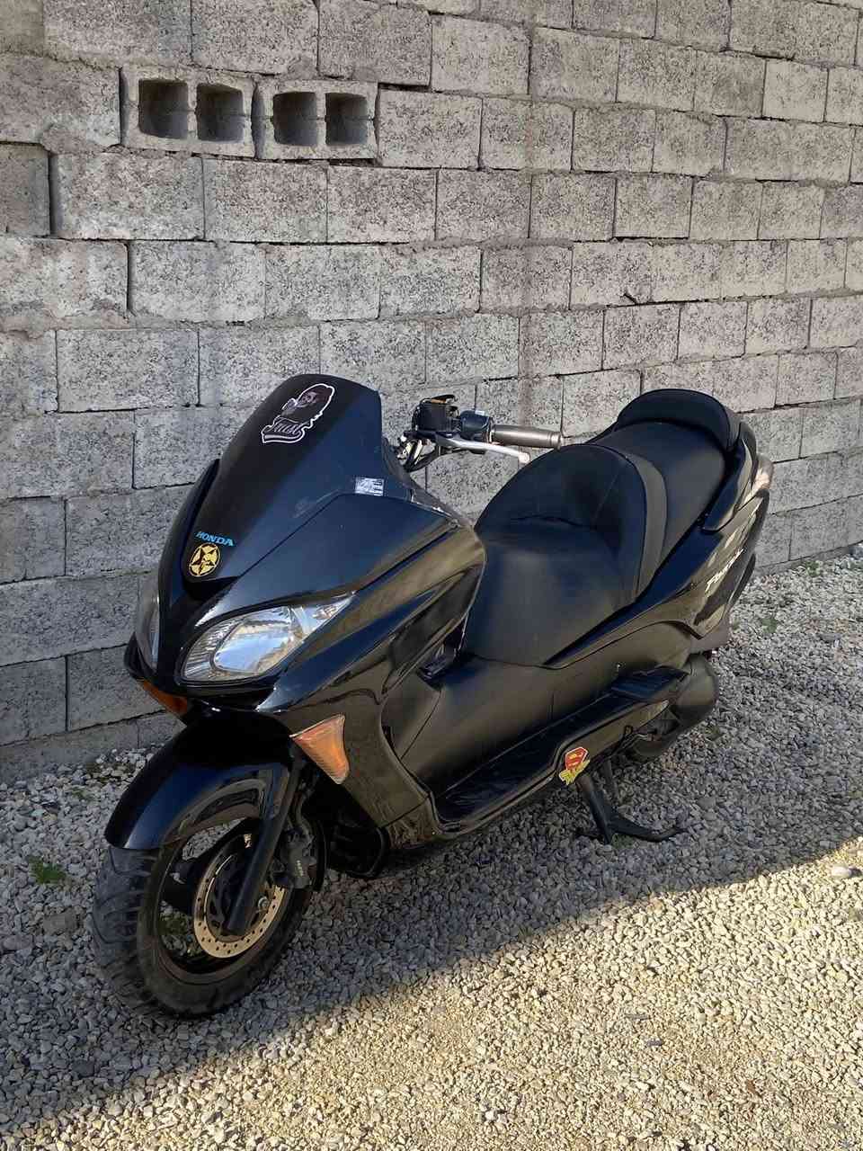 فورزا 09بو فروشتن گير مه كينه به شه رت كاره بايي به شه رت مانتوره جبي پاكو خاوينه سعري 850دولار معمه له شي تيداييه


**إذا كنت صاحب هذا الإعلان وتريد حذفه لأي سبب، رجاءا أرسل رسالة إلى الدعم الفني**