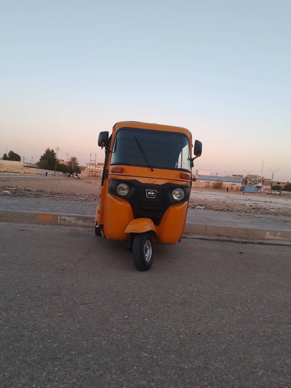 تكتك 22 شهر 11 رقم واسط 
بيه بارد بل لغد وطخه خفيفه بل تكمه ودوس معمرات 
السعر 7600 وبيه مجال حك الجيه 
مكاني كوت 
‏‪***********‬‏
