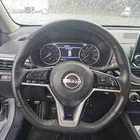 ورحمه الله التيما 2024 SR بدون ايرباك  ماشية 45الف السيارة شهرين وتوصل...