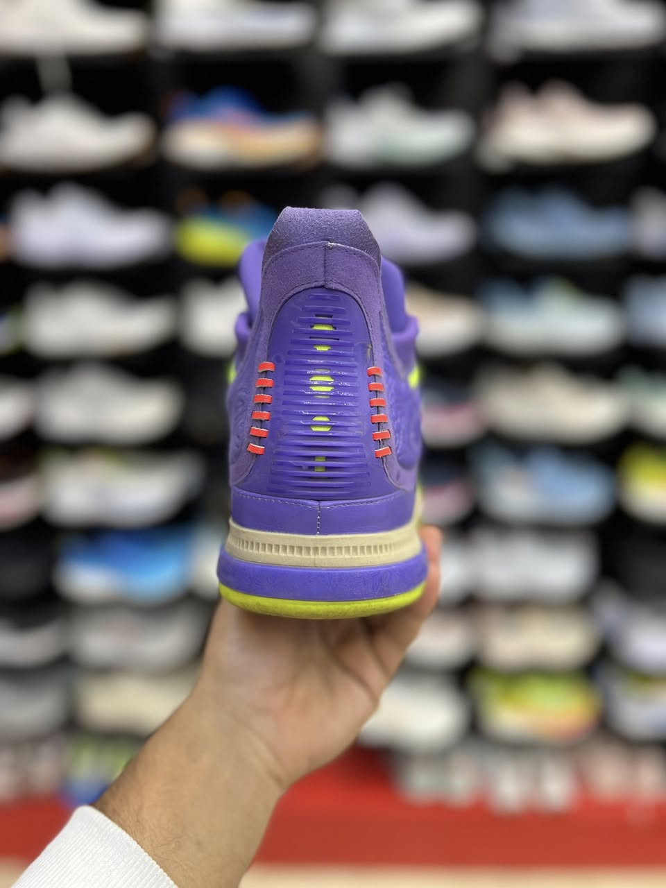 ماركة 361 اصدار 2024
حذاء كرة سله
قياس 46
السعر 25

العنوان النجف ملحق الروان 
توصيل 🚚 محافظات 6 داخل النجف3 
*********** واتساب
