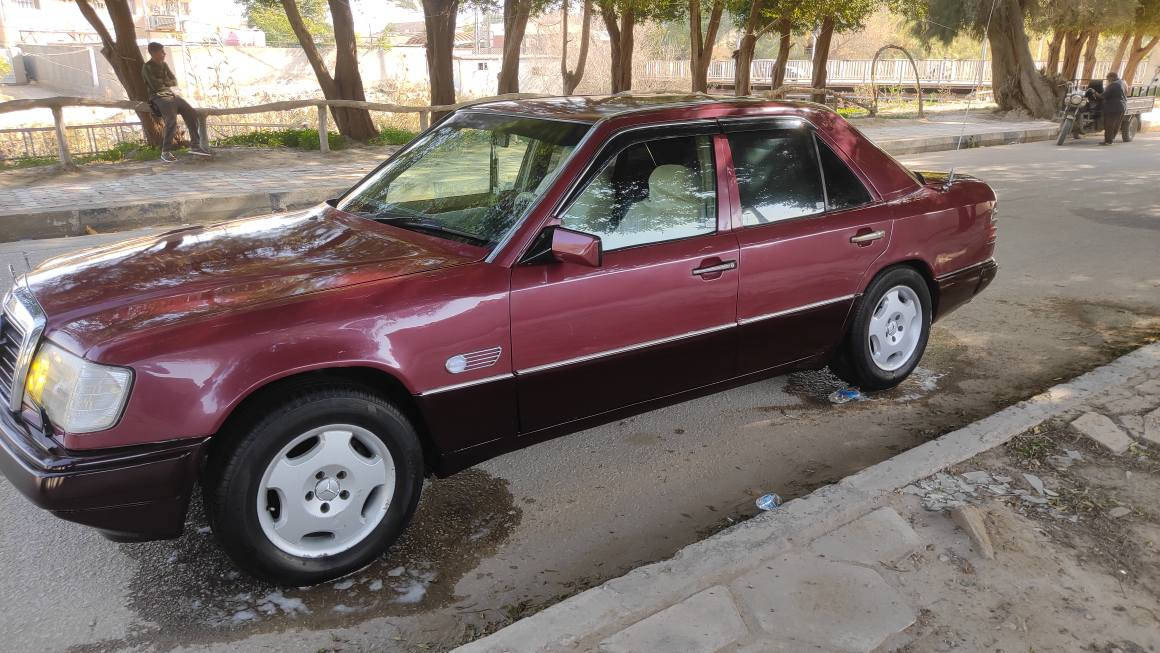 مارسدس 87 للبيع اومراوس سعر 58اوبيهة مجال قليل مكنة اوكير اوحداية أو تخم تايرات من الله سيارة جاهرة أو مكفولة مصبوغ الجمالية فقط سنوية 26 مشروع وطني مكاني ابو صخير نجف رقم موبايل *********** النجف, العراق
