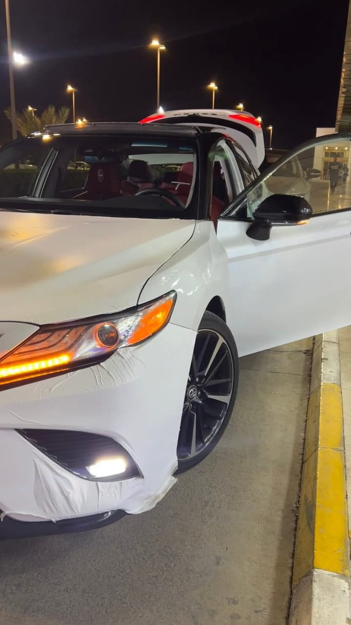 للبيع: تويوتا كامري2020 xse
فول مواصفات محرك 4 /2500 

رقم صلاح الدين دولي بسمي تحويل مباشر

فول مواصفات + 
فتحة سقف بانوراما
داخل احمر 
بصمة تشغيل 
السيارة بدون ضرر بيها مكانين بسيط بارد
وصور موجوده بالمنشور
---
السيارة جاهزة بالكامل، ما تحتاج أي صرف 
مكان السيارة كركوك 
للأستفسار رقم صاحب سيارة *********** /
***********
لاتدخل خاص رجاءً مكلف بالنشر صاحبها غير متواجد ع فيس
