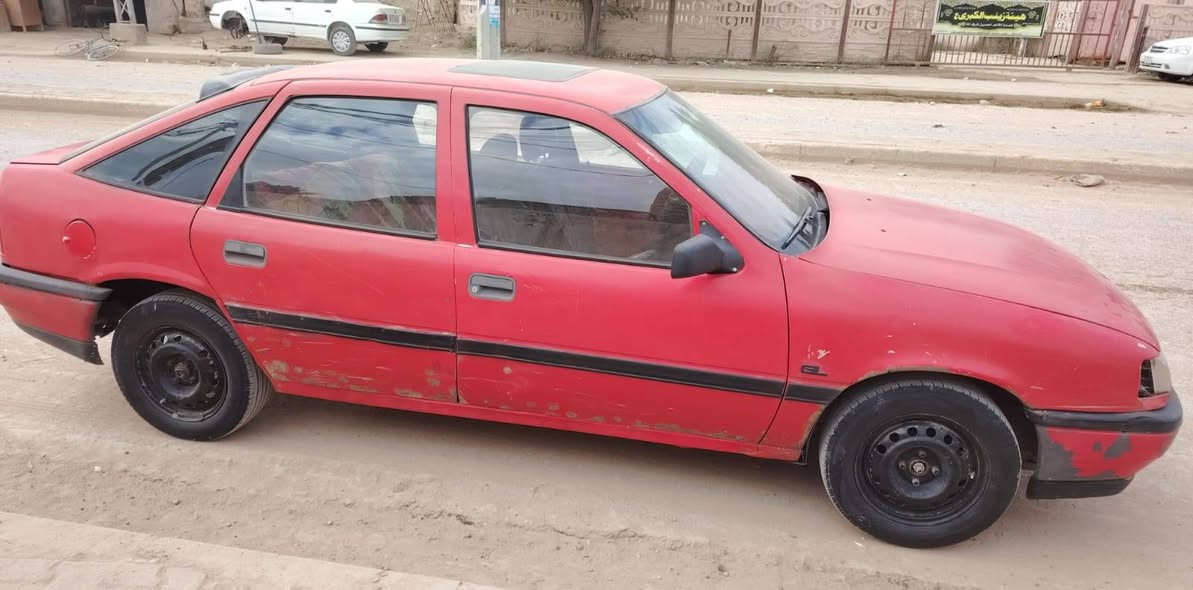 السلام عليكم للبيع اوبل فكتره رقم مثنى موديل 1994 سياره نضيفه ما بيهه خياس مكينه دوش دبلات جدد تخم تاير جديد السعر 17 وبيها مجال المكان الديوانية الحمزة الشرقي رقم الهاتف ***********
