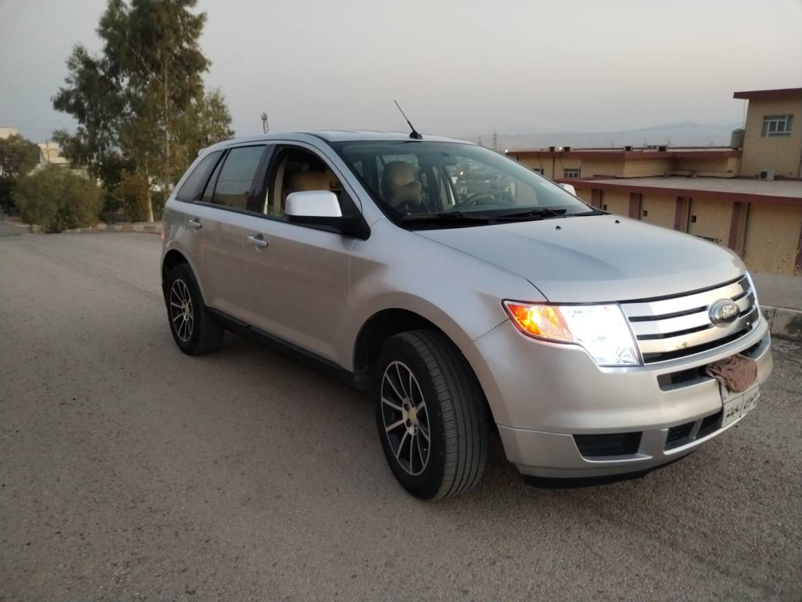 فۆرد ئیدج 2010
فۆرد نیڤا سلڤەر تەنها ئەونەدەی بۆیاخە کەدیاریم کردوە تاک ئەکسل و ناوزەرد حاسەی پشتەوەو تحدید سورعە تبرید مەرکەزی .
مەکینە و گێڕ بەشەرت نەکراوەتەوە بوخارو دوکەڵ و صرفی نیە
چوار تایەی تازەیە پاتری و ڕۆنی تازە گۆڕاوە ویل کڕۆم 
تەقەو ڕەقەو چرکەی تیانیە تەنها سەنەوی بەسەر چووە
96 گەڵاو معاملە شوێن سیدصادق
وەتساپ
0773 155 0404 حلبجة, السليمانية
