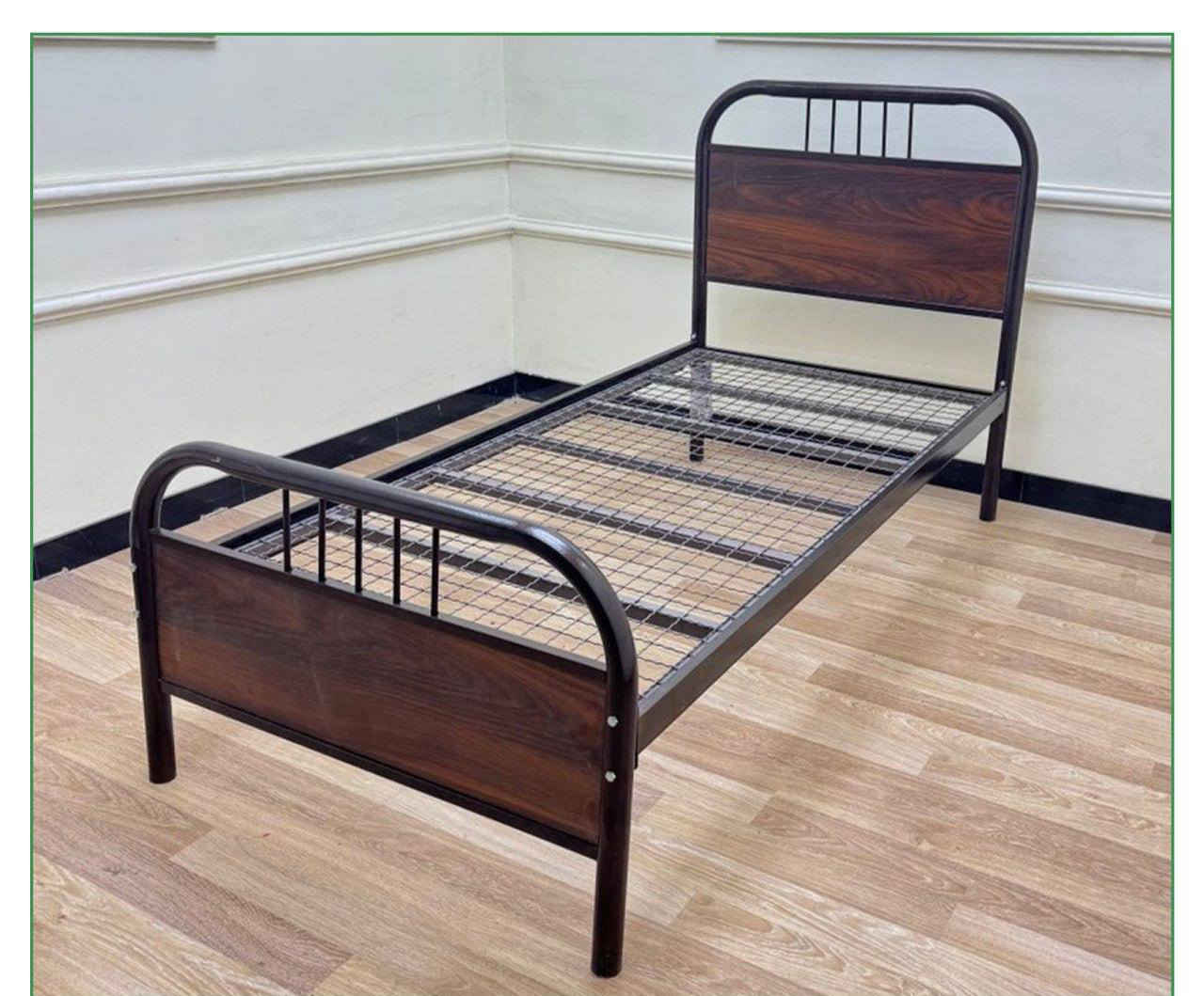 سرير معدن ايراني قياس 190*90

 السعر 85الف

توصيل داخل بغداد  5 اطراف 10 
جميع  المحافظات 15 الف 🚚🚛

#سرير #سرير_نفر #بغداد #بغدادي #بغداد_العراق🇮🇶


**إذا كنت صاحب هذا الإعلان وتريد حذفه لأي سبب، رجاءا أرسل رسالة إلى الدعم الفني**