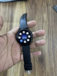 سلام وعليكم ساعه سمارت بهاذ الشكل سيرين واحد ربل والثاني حديد حصيره كل...