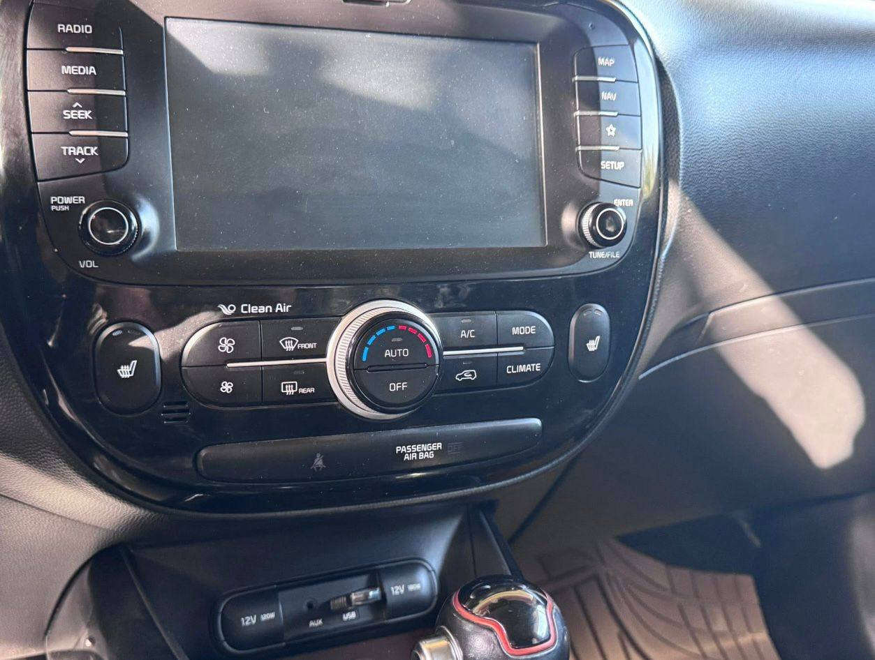 السلام عليكم صول البيع موديل ٢٠١٨ سعرها ١٢٠ مع مجال بسيط سنوية صاقطه ٢٠٢٣ استفسار ***********
