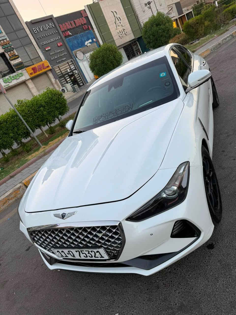 🔥 للبيع جينيسس G70 سبورت 2019🔥

🚘 جينيسس G70 سبورت 3.3 تيربو
📅 موديل 2019
⚙️ مكينة V6 سعة 3.3 توين تيربو
🏎️ دفع خلفي
⚙️ گير أوتوماتيك 8 سرعات
🖥️ عداد ديجيتال 3D قياس 12.3 إنچ
🎨 اللون أبيض
🇮🇶 رقم بغداد

💥 السيارة سبورت وفخمة، ومكينتها الـ3.3 توين تيربو معروفة بقوتها وأدائها، والدفع الخلفي يخلي سواقتها ممتعة ورياضية، غير شكل الـG70 المميز والمرتب.

🔧 تفاصيل المكينة والأداء:
• V6 سعة 3.3 لتر توين تيربو
• سعة 3,342 سي سي
• قوة تقريباً 370 حصان
• عزم تقريباً 510 نيوتن.متر
• گير أوتوماتيك 8 سرعات
• دفع خلفي RWD
• تبديل گير من المقود Paddle Shifters
• وضعية قيادة سبورت
• تعليق رياضي
• جنوط سبورت 19 إنچ
• بريكات رياضية

🖥️ المواصفات الداخلية:
• عداد ديجيتال 3D قياس 12.3 إنچ
• شاشة وسطية للترفيه والملاحة
• شاشة معلومات وتحكم
• تحكم من الستيرن
• تشغيل زر
• دخول ذكي
• تكييف أوتوماتيك
• كاميرا خلفية
• حساسات ركن
• شحن لاسلكي للموبايل
• مقاعد جلد سبورت
• مقاعد كهربائية
• ذاكرة كرسي السايق
• تبريد وتسخين المراتب
• فتحة سقف
• مثبت سرعة
• Apple CarPlay وAndroid Auto

🛡️ أنظمة الأمان:
• ABS مانع انغلاق البريكات
• EBD توزيع إلكتروني للبريكات
• ESC نظام الثبات الإلكتروني
• Traction Control مانع الانزلاق
• TPMS مراقبة ضغط التايرات
• مراقبة النقطة العمياء
• تحذير مغادرة المسار
• تحذير اصطدام أمامي
• فرملة طوارئ
• مثبت سرعة
• حساسات أمامية وخلفية
• كاميرا خلفية
• ⁠
السعر : 159 وماكو هيج سعر بل سوك كله بلاش
رقم بغداد 🇮🇶

📞 للاستفسار والتواصل:***********
العنوان : بغداد - المنصور📍 Colombo, Sri Lanka

