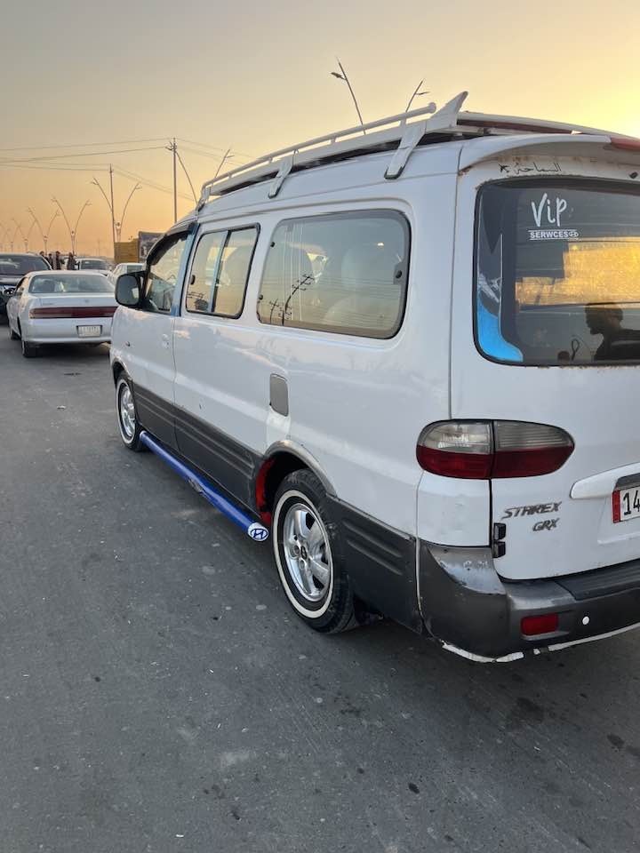 سلام عليكم  للبيع ستاركس موديل 2007 بسمي رقم نكليزي كير عادي مفتوح بيه خيط بخار شاصي ليسر معمر فقط سعر خاص للتواصل  ***********
