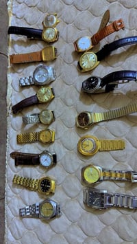 متوفر ساعات قديمه ٠٧٧٣٦٩٠٢٢٣١