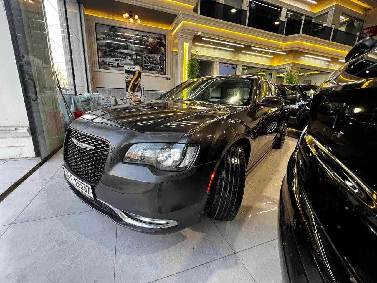سلام عليكم 
للبيع اوباما موديل 2015 
سعر مناسب 163 بيها مجال 
فول مواصفات مواصفات S
رقم سنويه جديد كامل تحويل ثاني يوم 
ماشيه 118 الف ميل گير محرك شرط 
بيها 5 قطع كلير امريكي و 2 قطعه صبغ 
بجم كبس بدون دواخل بدون ايرباك شرط
مكان اربيل شارع 100 
شرائي يتصل ***********
رقم واتساب *********** أربيل, العراق

