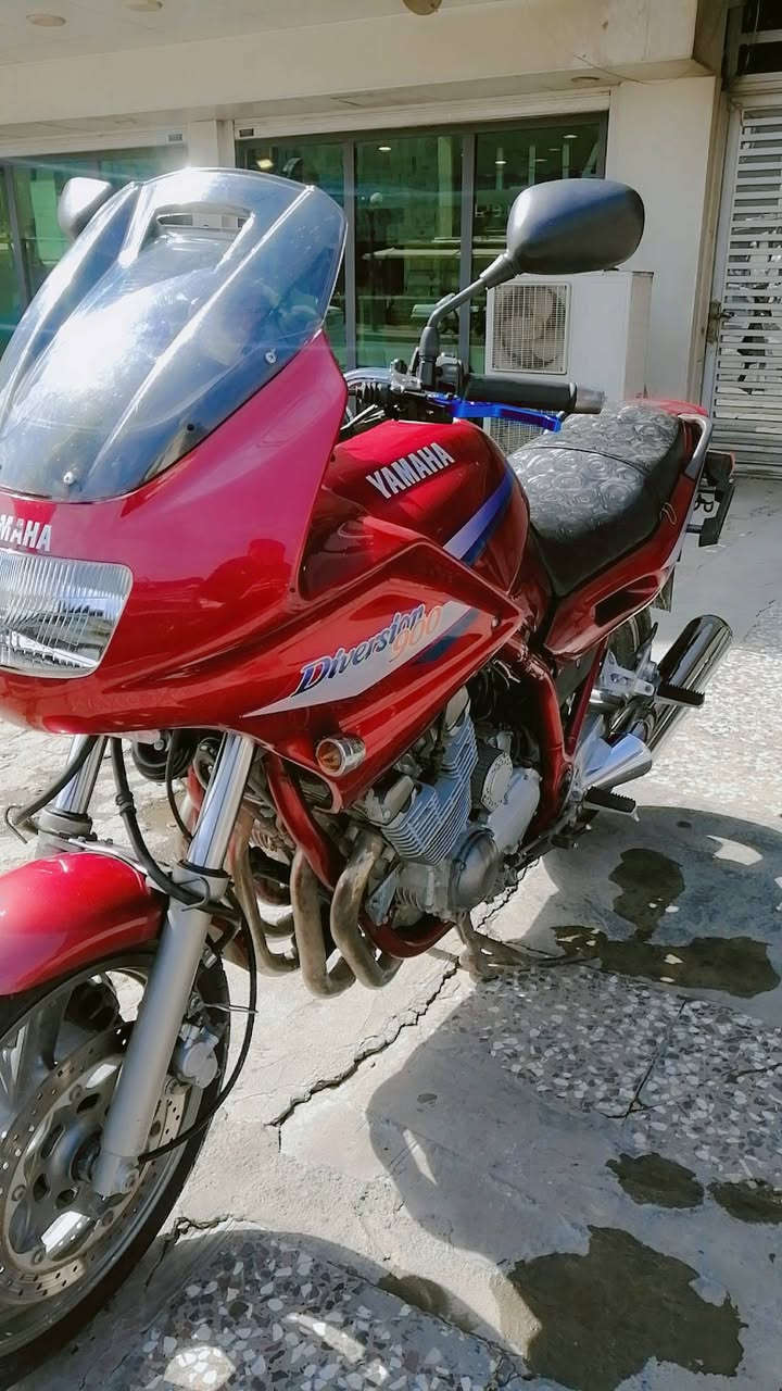 سلام عليكم دراجه احله من الصور مكينه 900 مكاني بغداد السعر 23 بس اوراق ***********
