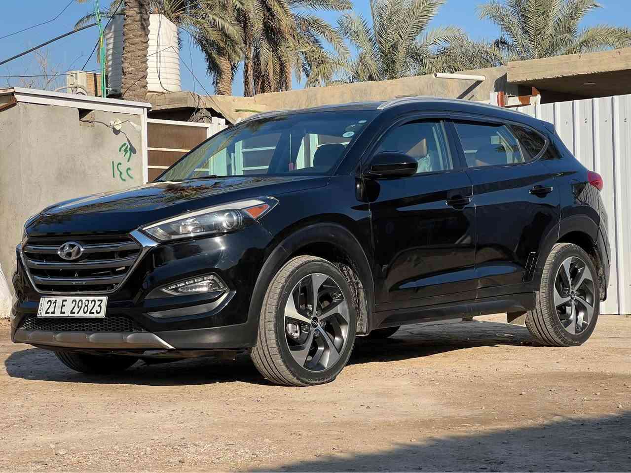 السلام عليكم 
للبيع توسان 2016 
او مراوس النترا ابيض 
داخل جلد كرسي كهرباء 
شاشه كامره 
محرك 2000
ماشية 52 الف
صبغ جاملغ وشوية بنيد حادث امريكا 
وجاملغ الثاني كلير بدون كلشي 
سيارة كلش نظيفه دهن جديد فلاتر جديدة 
شرط تحويل ثاني يوم سنوية، 
السعر 141$
مكان بغداد/ الكرخ 
*********** بغداد, العراق
