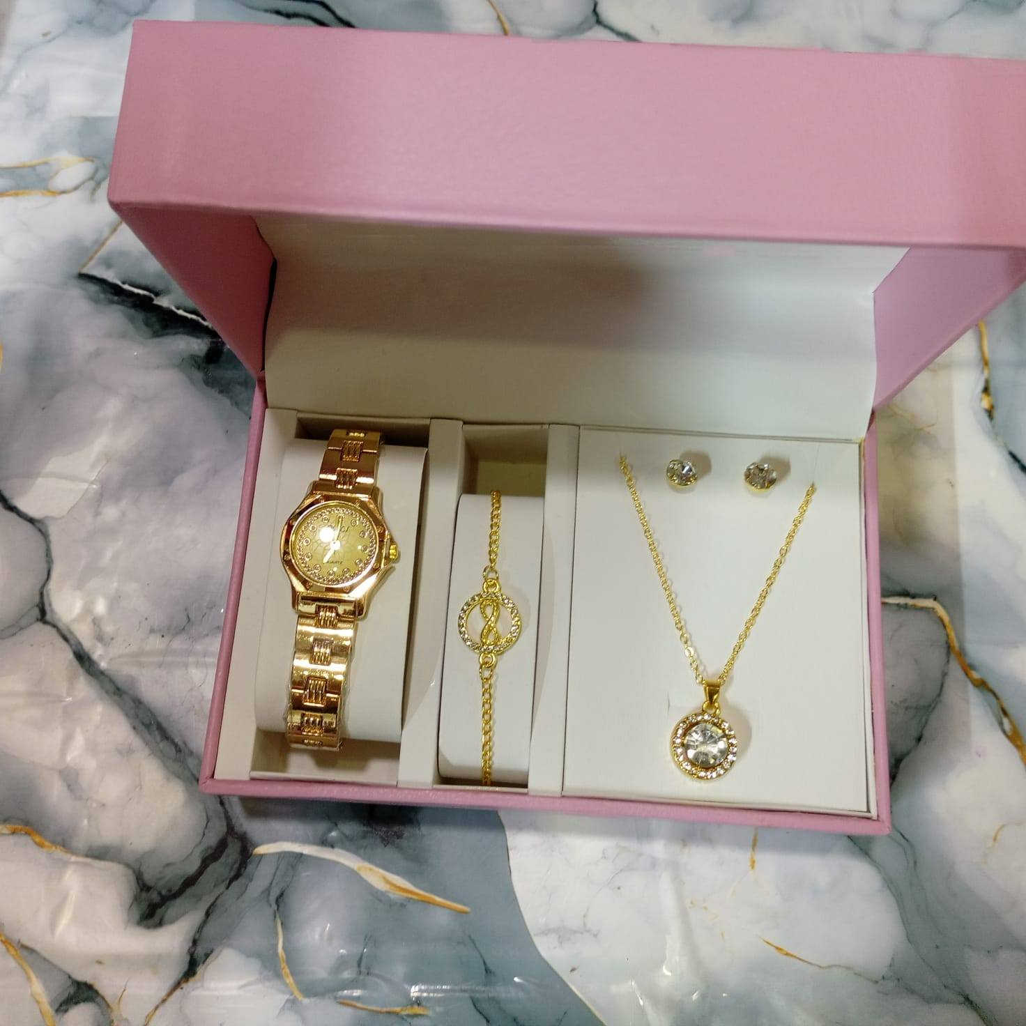 ساعات نسائيه 🌹👌🥀
جمال ودلال تجيك ع شكل بكج 👍🌺🌹
للحجز والاستفسار مراسلة الصفحه👉💐💮🌸🥀
او واتساب *********** 👍
توصيل داخل الكوت 👉🏍️
يوجد توصيل جميع محافظات العراق الحبيب👌🚚
