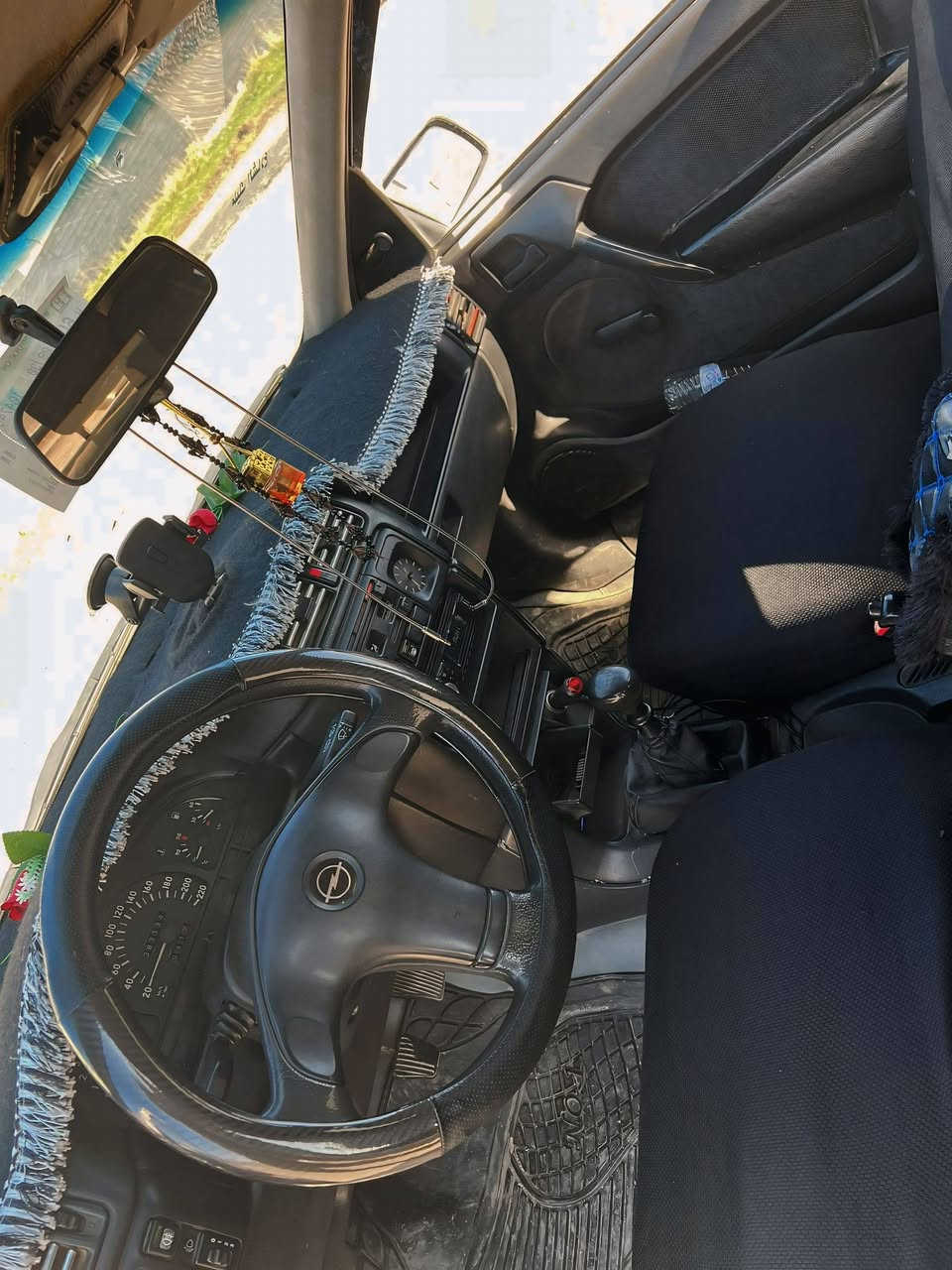 ئۆپڵ ڤیکترا مەکینە 18 مۆدێل 1991
کامل کراوە بە 1993 نمونە لەجوانی 
(بۆیاخی نییە) دەعم و لێدراوی نییە غایسی نییە
گێڕ و مەکینە بەشەرتی فیتەر چوار تایەی لۆکی لەژێرە 
سەیارەکە علوجە ماڵی مەدەنی بەشەرت 
سعری 28 مەجال 
شوێن قەڵادزێ


**إذا كنت صاحب هذا الإعلان وتريد حذفه لأي سبب، رجاءا أرسل رسالة إلى الدعم الفني**