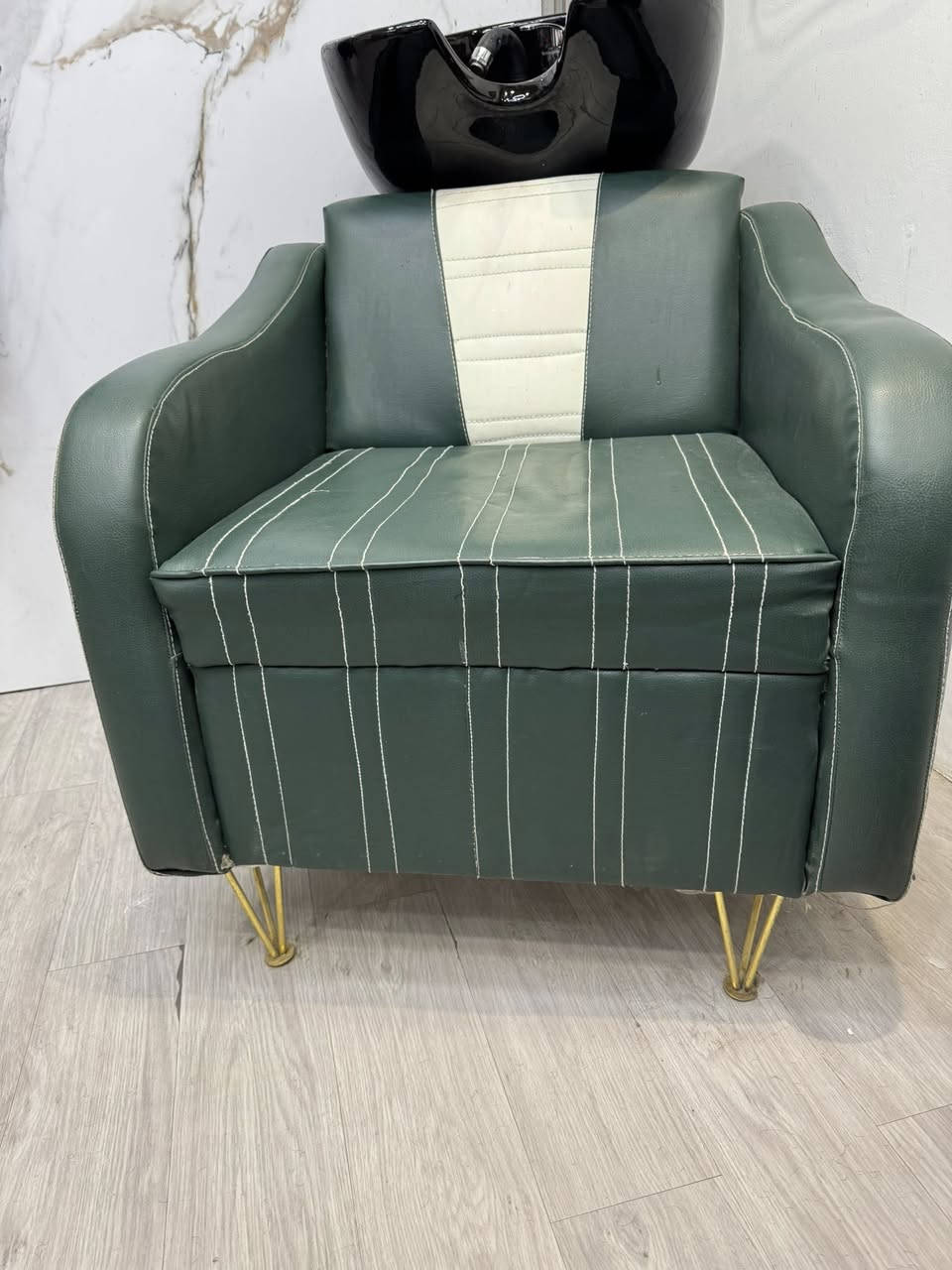 مغسله للبيع سعر 100 جديدة ستخدام قليل مكاني بغداد للاستفسار***********
