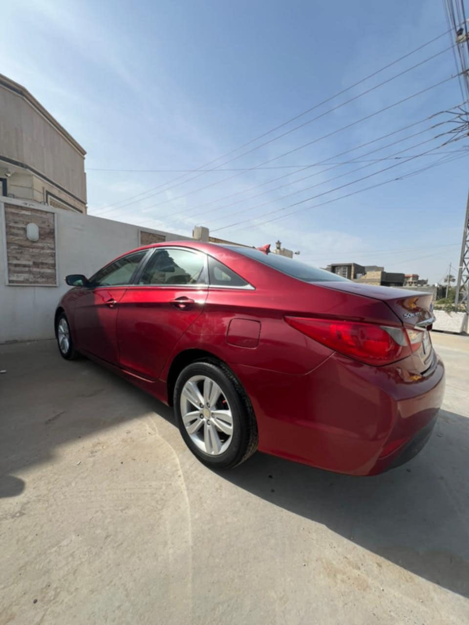 سلام عليكم سيارة سوناتا موديل 14وارامريكي بيه 3قطع صبغ ابدون دواخل السونار معه الصور محرك جيدي كيرمحرك كهربائيات جاهزه من كلشي تبريد التدفئة شغاله آو فان او انقص غاز او كمبريسرماعرف بل ضبط تحويل مباشر السعر 100او بيه مجال بصيط مكاني بابل المحاويل مكلف بل نشر تفاصيل عل رقم صاحبه ***********
