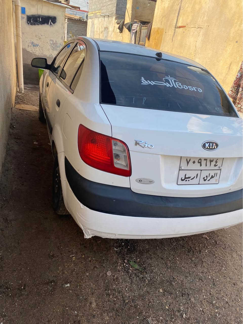 للبيع سياره كيا ريو موديل 2009 خليجي رقم شمالي بسم كردي المحرك 1600 السياره جاهزه ونضيفه من كلشي بيها طخات خفيفه وبيها البنيد بيه بارد بدون صبغ السعر 88 وبيها مجال قليل مكاني البصره الجنينه رقم الموبايل *********** البصرة, العراق
