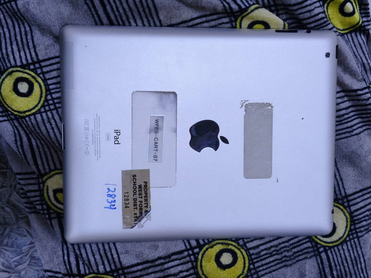 سلام عليكم
1- ايفون 11 عادي ذاكرة 256 مبدل شاشه فقط بطاريه 73 فول نضافة ب190 الف
2-ايفون اكس ماكس ذاكرة 256 مبدل شاشه فقط بطارية 77 نضيف كلش ب165 الف
3-ايباد ابل قديم كلش يفيد الاطفال يوتيوب شي ب35 الف
مكاني ديالى بعقوبة ( *********** )
