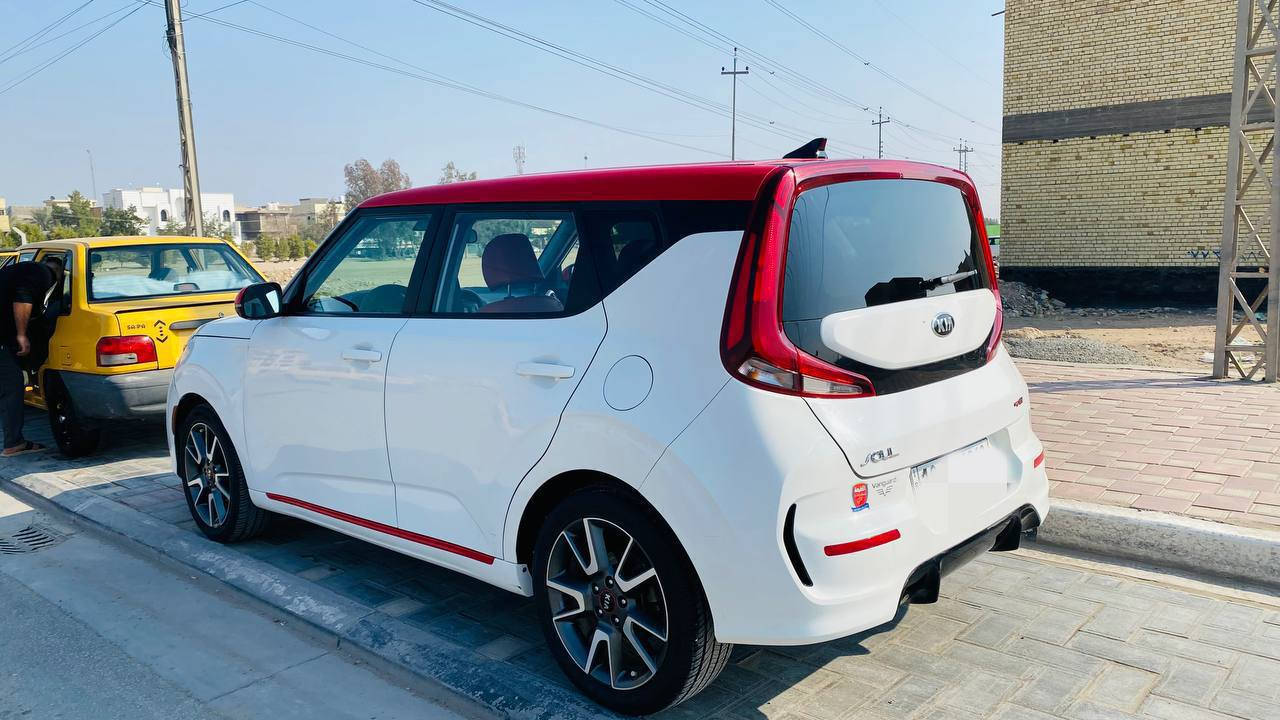 السلام عليكم
كيا صول للبيع موديل 2020 جي تي لاين وارد امريكي ماشيه 72 ميل رقم بابل الدولي بأسمي مشروع وطني تو كلر محرك 2000 دوش 
مواصفات شاشه جبيره كاميرا خلفيه رادار امامي مثبت سرعه تحديد مسار تحكم ستيرن انظمة قياده نورمل وسبورت اوتو هولد حادث السياره بنيد مبدل فقط السياره بدون صبغ بدون دواخل 
مكان السياره كربلاء 
*********** للأستفسار
السعر 142 وبيهه مجال
