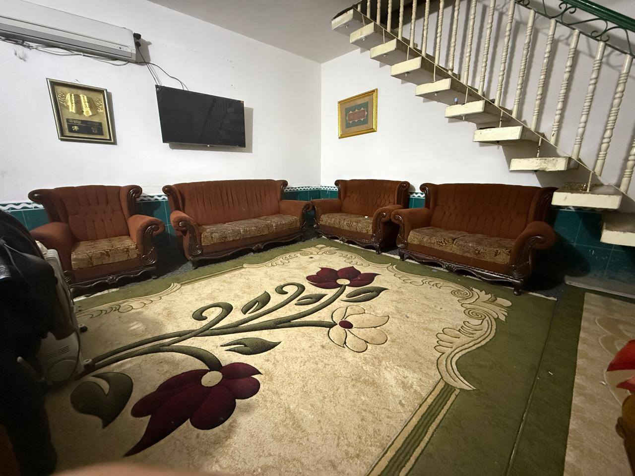 السلام عليكم بيع مستعجل كاونترات عدد 2 ارضي ومعلق سعر الواحد 100 الف
تخم قنفات 9 نفر قوي درجة اولى سليم من اي عيب السعر 225 الف مكاني النجف


**إذا كنت صاحب هذا الإعلان وتريد حذفه لأي سبب، رجاءا أرسل رسالة إلى الدعم الفني**