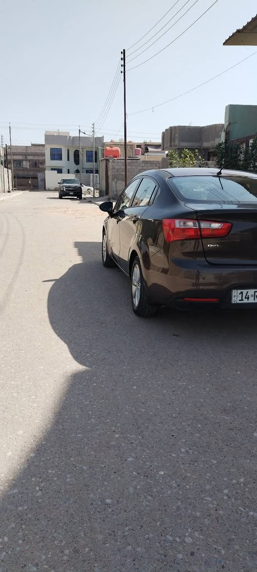 السلام عليكم كيه ريو للبيع وارد خليجي موديل ٢٠١٤مكفوله كفاله بس بيه جراد السياره مامبولشه متروكه بلشمس مكينه ١٦٠٠ رقم بصره انكليزي تحويل مباشر موجوده بالبصره نظران مواصفاتهه تحكم ستيرن جهتين اشاير بلمارايه مراياته شفط بلوجكترات كامره خلفيه وشاشة ويل كب حته السبير ماشيه ١٢٠ السياره مال بيت استفسار علرقم موجود *********** السعر ٩٠ وبيه مجال كلش قليل
