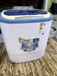 غسالة ملابس • حجم صغير • غسل وتنشيف