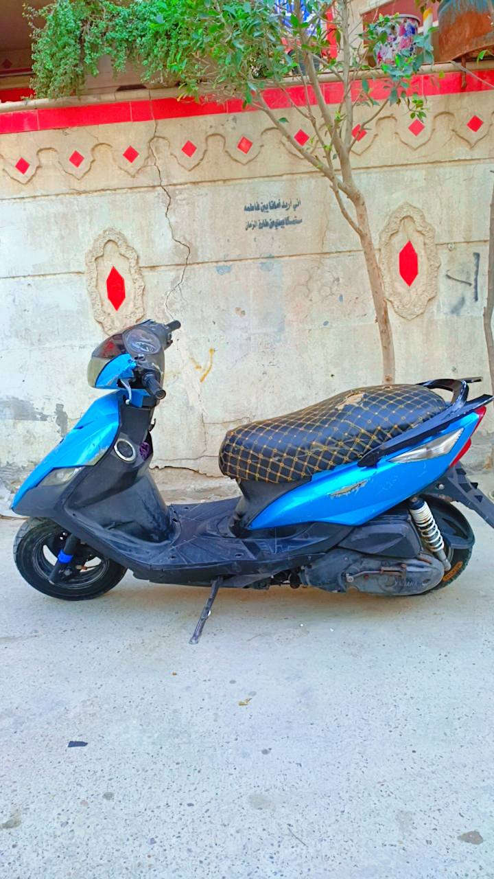 سلام عليكم شباب دراجه ثعلب دراجه نضيفة و حلوة الدراجه كل الكهربائيات شخاله هندر و سلف كابريتر و هاي كدامكم بعد السعر ب425 بيها مجال حك الجية متواجد واتساب و *********** مكاني بغداد الشعلة
