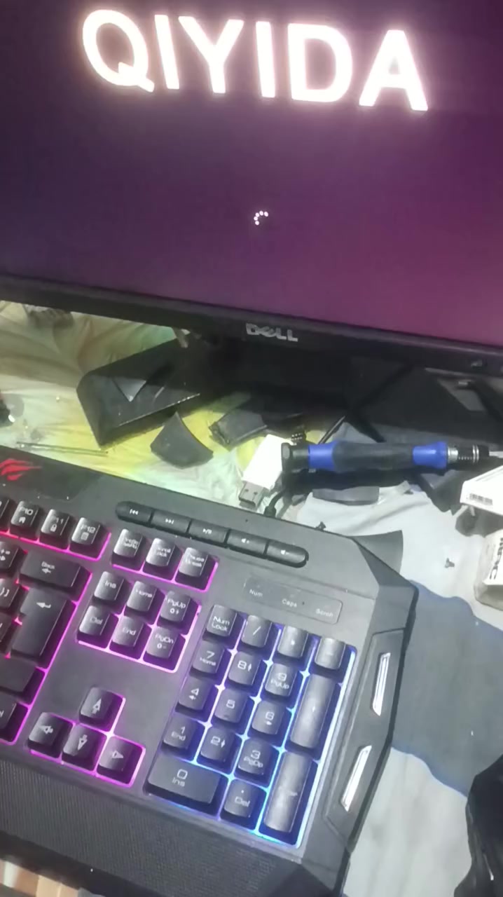 للبيع موصل ما عندي توصيل 
البيع كل الصور بيع كامل السعر 200 شراي نتفاوض
الحاسبة معالج زيون 
الرامات عدد 2 حجم 8 DDR4 
كرت الشاشه بلا معلومات 
هارد داخلي120


**إذا كنت صاحب هذا الإعلان وتريد حذفه لأي سبب، رجاءا أرسل رسالة إلى الدعم الفني**