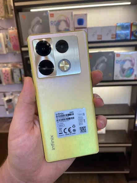 السلام عليكم
انفنكس note 40 pro 
ذاكرة // 256 
جهاز نظافته 100% 
عن الله مبدل دكمه مال تشغيل متعيب الجهاز
باقي الجهاز شغال من كلشي على اخر حباية
ملحقاته كاملة 

سعرة // 175 وبي مجال 🦦❤️😔

رمادي التأميم القادسية الثانيه

استفسار اخر // ***********
